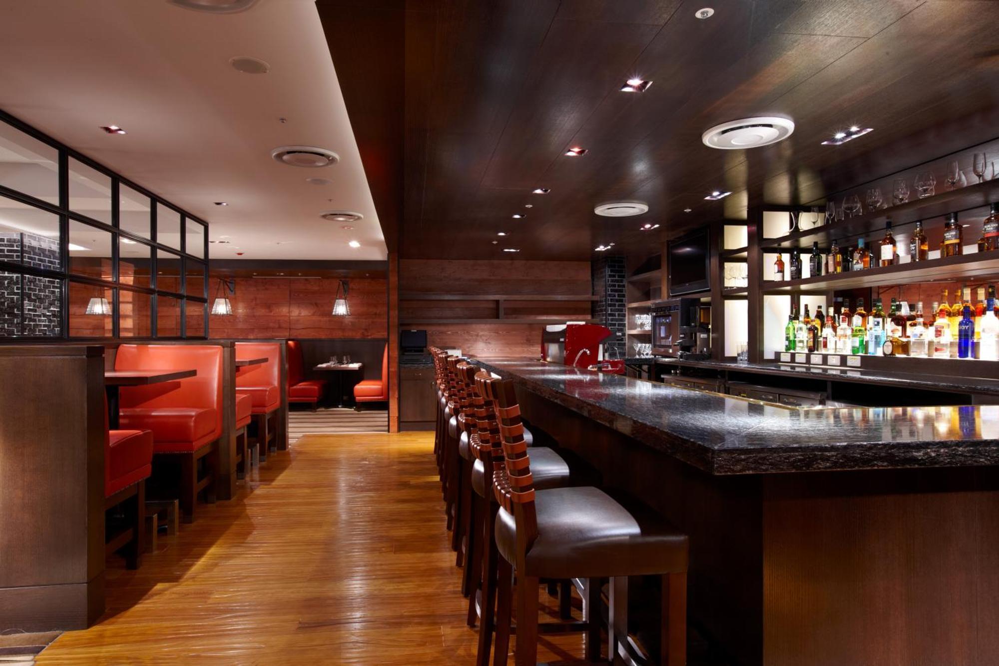 Ambassador Hotel Hsinchu מראה חיצוני תמונה The bar at the restaurant