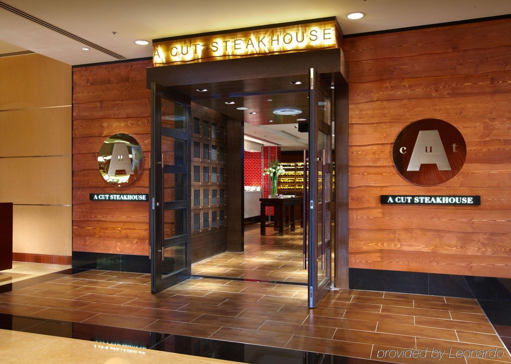 Ambassador Hotel Hsinchu מראה פנימי תמונה A Cut Steakhouse