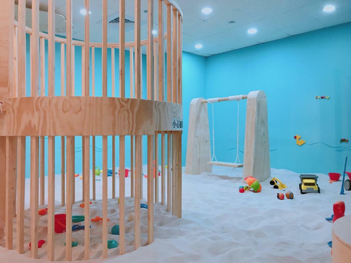 Ambassador Hotel Hsinchu מראה חיצוני תמונה The Children's Museum of Oakville