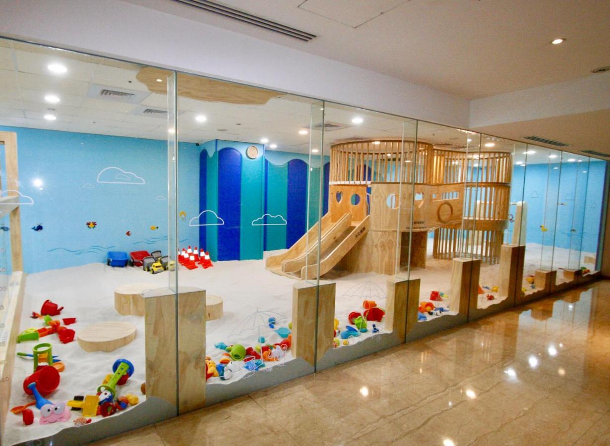 Ambassador Hotel Hsinchu מראה חיצוני תמונה The Children's Museum of Oakville